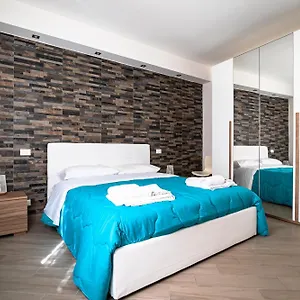 Casa vacanze U Ventu Che Tira Casa Centro Storico Vicino Porto Wi Fi, Trapani
